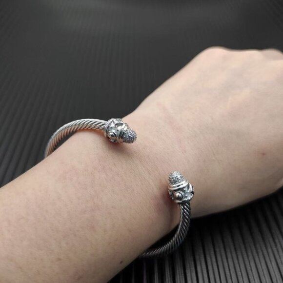 David Yurman Silver 4mm Diamond-set Bangleπ - Picture 2 of 5